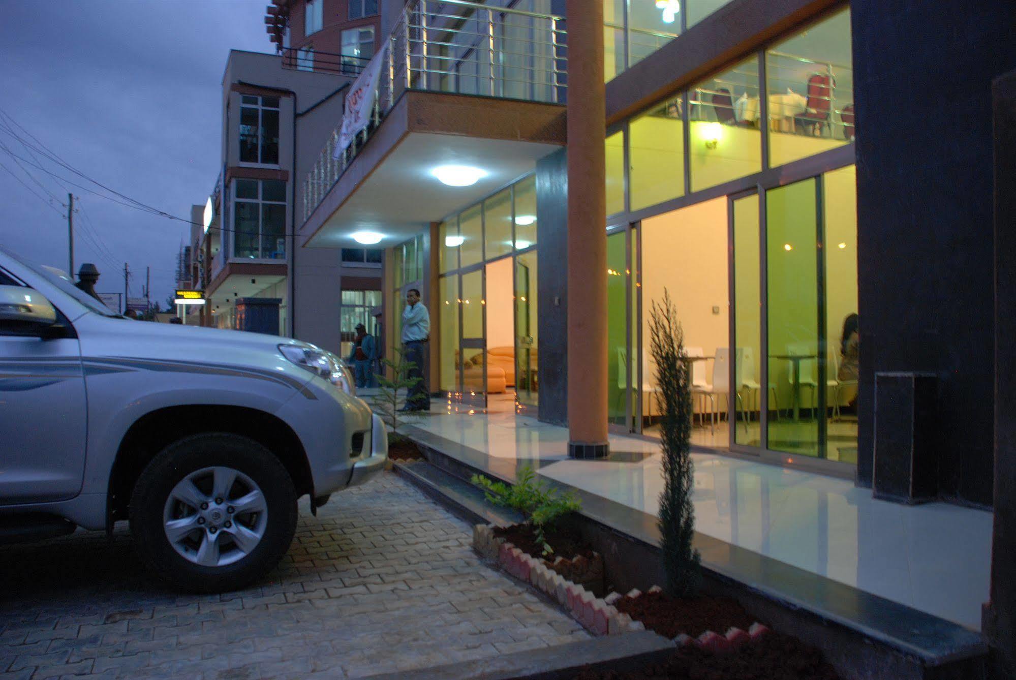 Addis Amba Hotel Bahir Dar Exterior photo